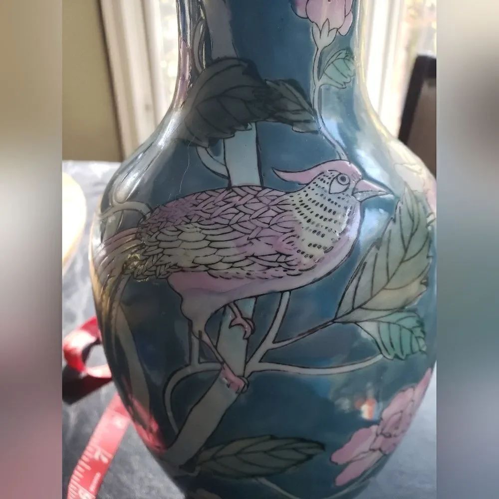Vase   - Picture 8 of 11
